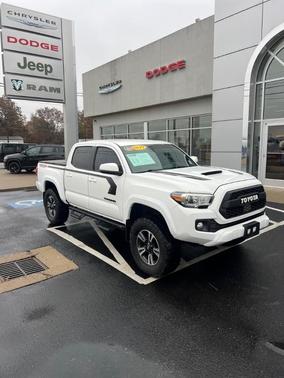 2019 Toyota Tacoma TRD Sport