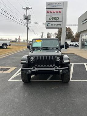 2022 Jeep Gladiator Overland