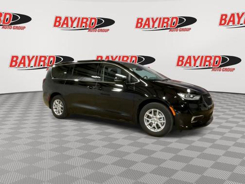 2024 Chrysler Pacifica Touring-L