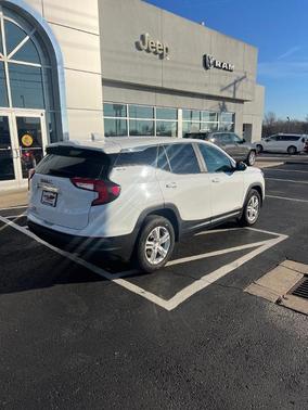 2024 GMC Terrain SLE