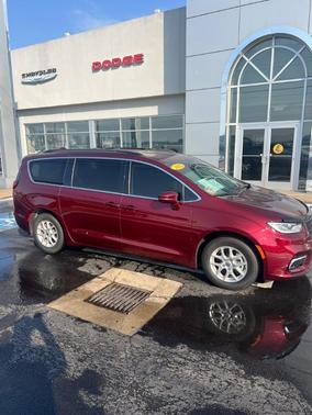 2022 Chrysler Pacifica Touring-L