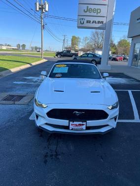 2022 Ford Mustang EcoBoost