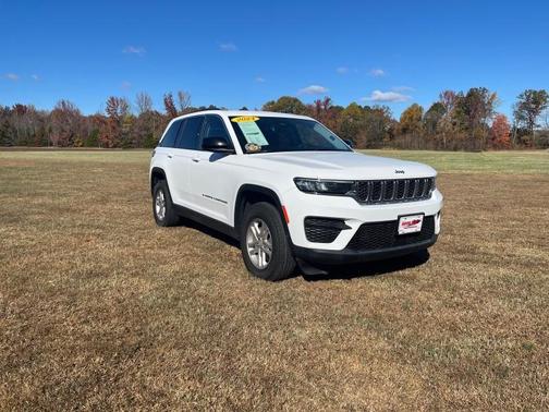 2024 Jeep Grand Cherokee Laredo