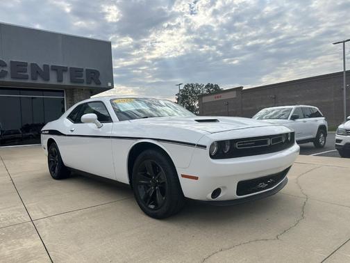 2023 Dodge Challenger SXT