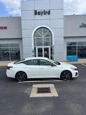 2023 Nissan Altima 2.5 SR