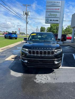 2024 Jeep Wagoneer Base