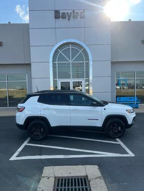 2023 Jeep Compass Trailhawk