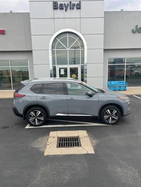 2022 Nissan Rogue SL