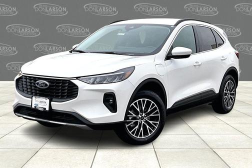2026 Ford Escape PHEV SE
