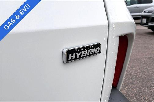star white metallic tri-coat 2026 Ford Escape PHEV SE
