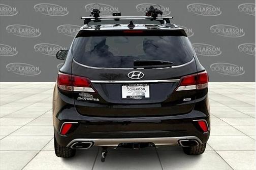 2017 Hyundai SANTA FE SE