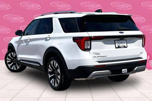 Star White Metallic Tri-Coat 2026 Ford Explorer Platinum