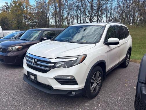 White Diamond Pearl 2016 Honda Pilot EX-L