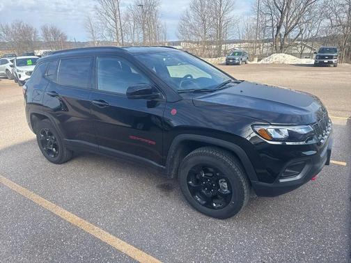 2023 Jeep Compass Trailhawk