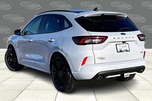 2026 Ford Escape ST-Line Elite