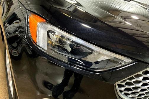 Agate Black Metallic 2024 Ford Edge SEL