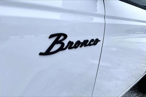 2025 Ford Bronco Base