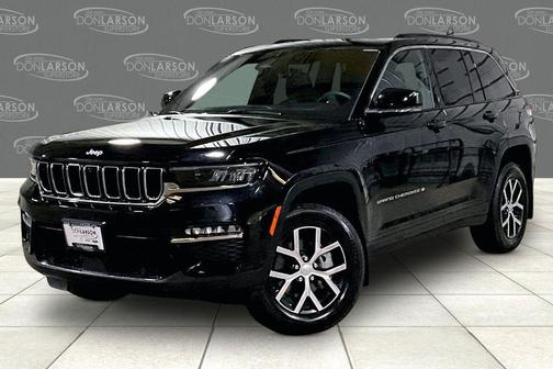 Diamond Black Crystal Pearlcoat 2025 Jeep Grand Cherokee Limited