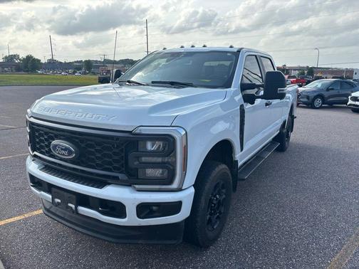 Oxford White 2024 Ford F-350 XL