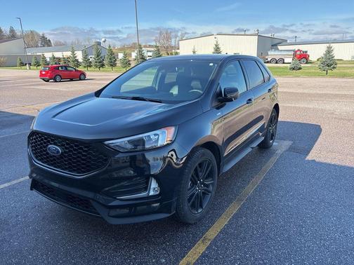 Agate Black Metallic 2024 Ford Edge ST Line