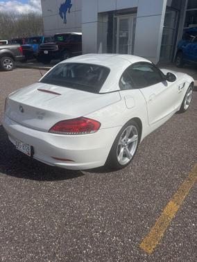 Alpine White 2016 BMW Z4 sDrive28i