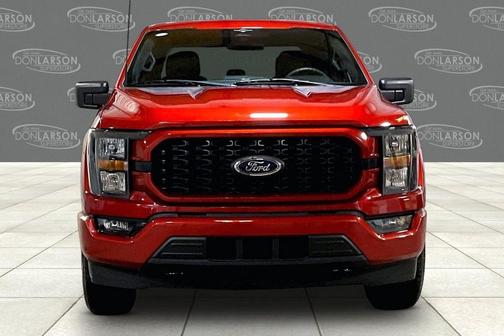 Hot Pepper Red Metallic Tinted Clearcoat 2023 Ford F-150 XL