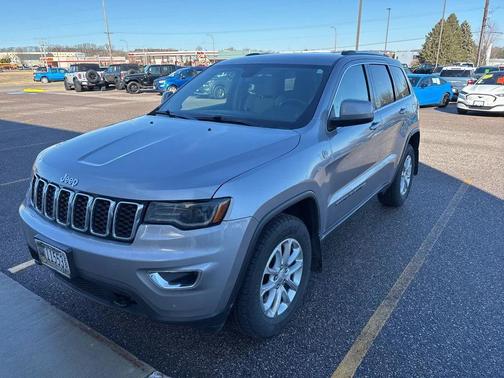 2021 Jeep Grand Cherokee Laredo