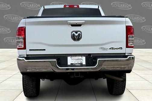 2020 RAM 2500 Big Horn Crew Cab 4X4 6'4' Box