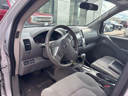 Brilliant Silver 2017 Nissan Frontier SV