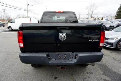 2017 RAM 2500 Tradesman Crew Cab 4x4 6'4' Box