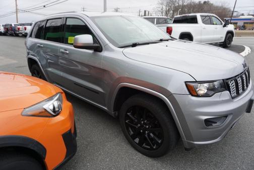 2019 Jeep Grand Cherokee Altitude