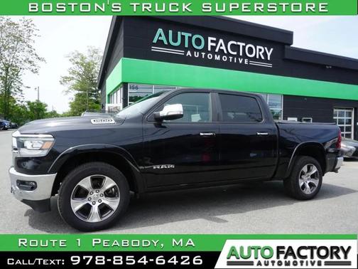 Diamond Black Crystal Pearlcoat 2020 RAM 1500 Laramie