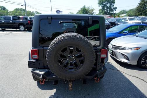 2018 Jeep Wrangler JK Willys Wheeler W