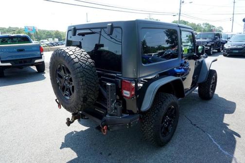 2018 Jeep Wrangler JK Willys Wheeler W