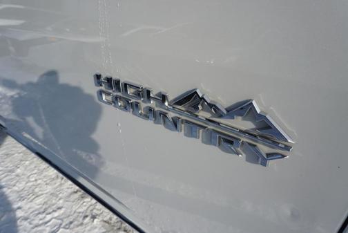 2022 Chevrolet Traverse High Country