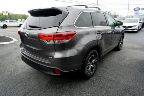 2018 Toyota Highlander LE