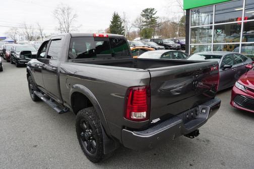 2018 RAM 2500 Laramie Crew Cab 4x4 6'4' Box