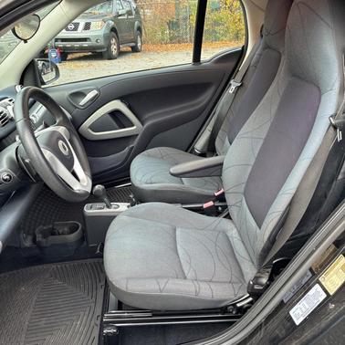 2012 smart ForTwo 2dr Cpe Pure