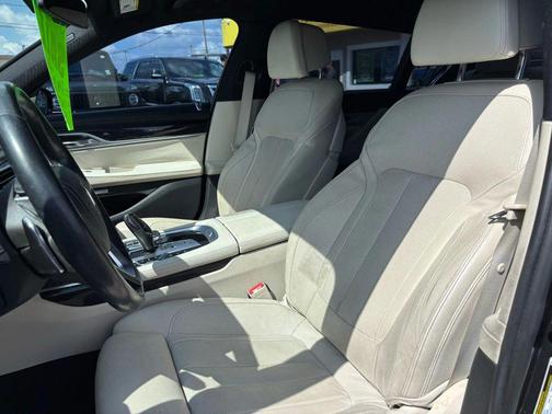 2016 BMW 740 740i Sedan 4D
