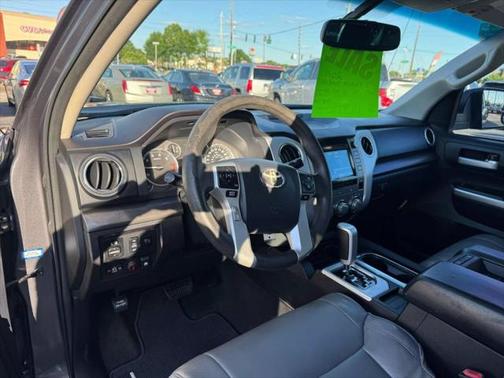 2014 Toyota Tundra SR5