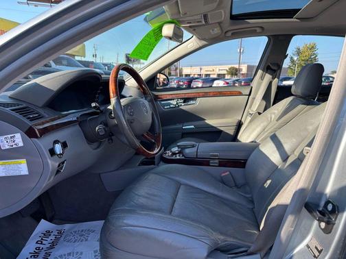 2008 Mercedes-Benz S-Class S 550 Sedan 4D