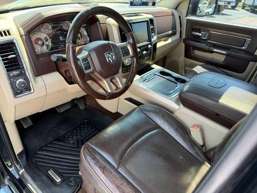 Black Forest Green Pearlcoat 2016 RAM 1500 Longhorn