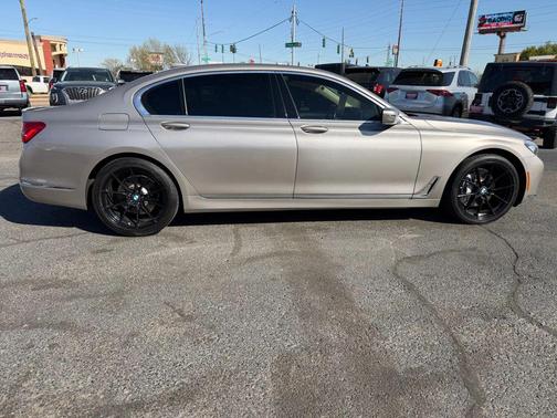 2017 BMW 740 740i Sedan 4D