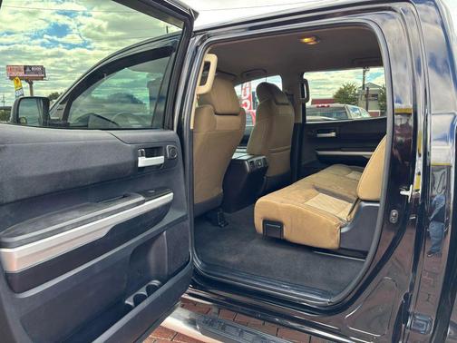 2015 Toyota Tundra SR5