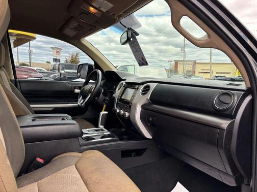 2015 Toyota Tundra SR5