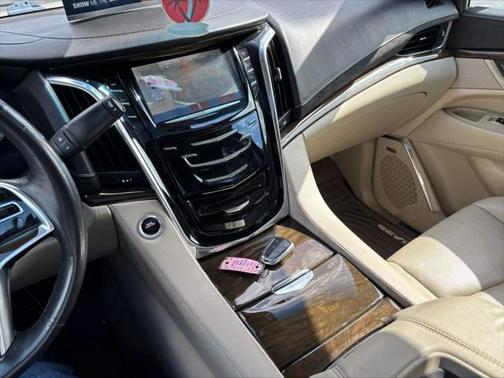 2018 Cadillac Escalade Sport