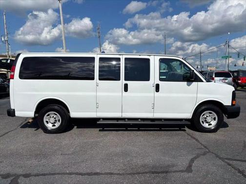 2016 Chevrolet Express 3500 LS