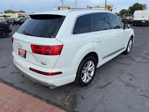 2017 Audi Q7 3.0T Premium