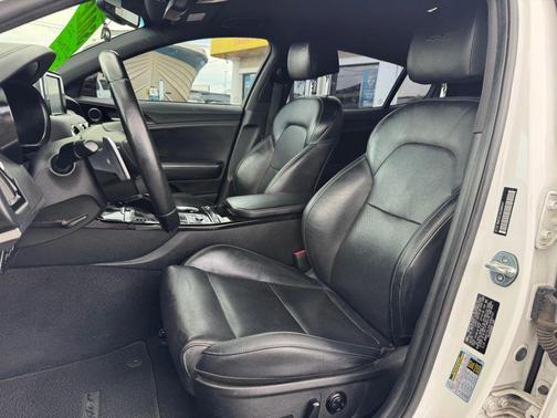 2020 Kia Stinger GT-Line