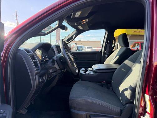 2021 RAM 2500 Tradesman Crew Cab 4x4 6'4' Box